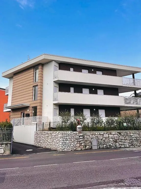 Domus Aurus Luxury Apartment Bardolino